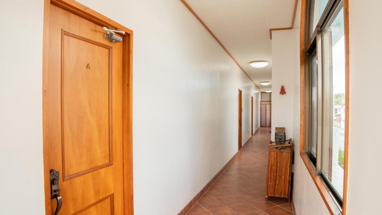 Sunset Beach House Онна Екстер'єр фото